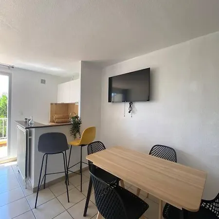 5 Min A Pied De La Apartment Agde